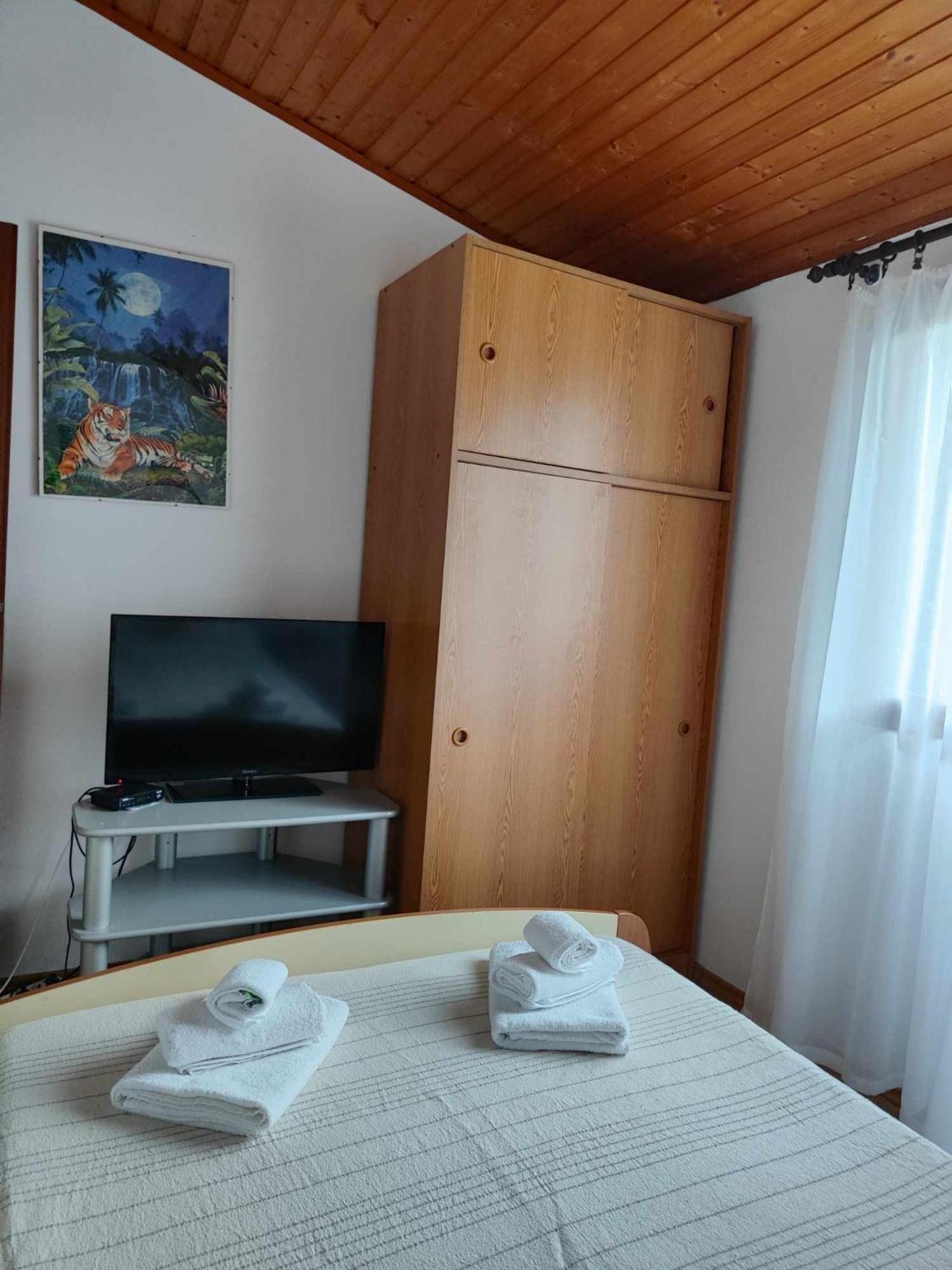 Apartments By The Sea Basina, Hvar - 116 Vrboska Phòng bức ảnh